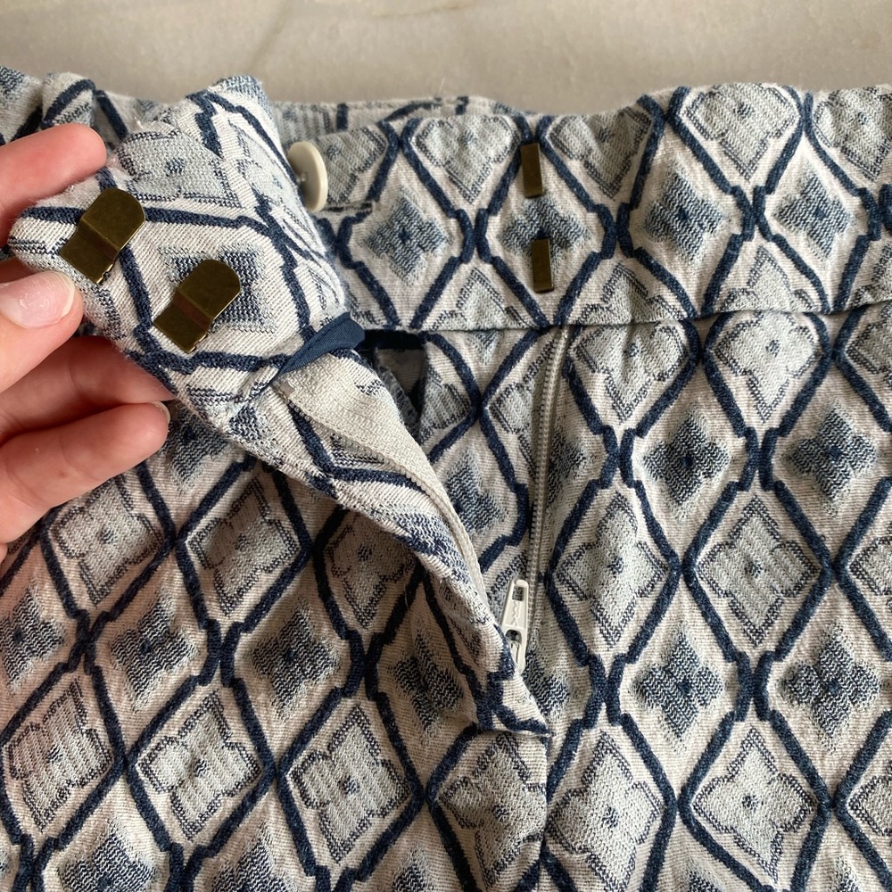 Patterned Loft shorts - Picture 4 of 6